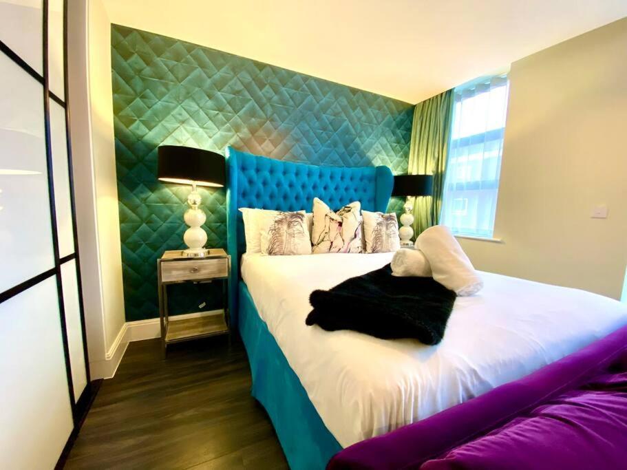 Stunning Apartment Suite - Free Parking & Wifi! Poole Exterior photo